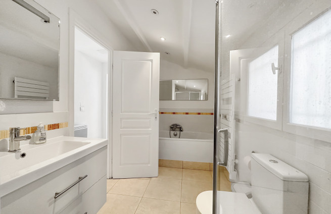 gastenkamer-douche-villa-sainte-maxime