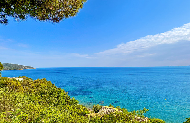 propriete-pieds-dans-leau-cap-lardier-cote-azur