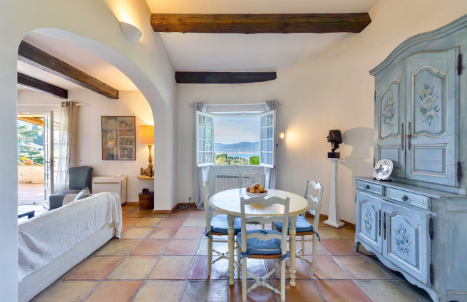 Intieme eetkamer - villa - uitzicht op zee - Gassin - Sinopolis