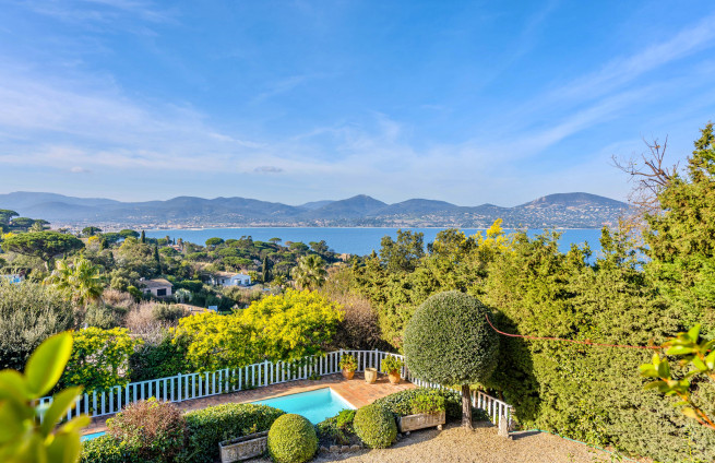 Provencal house, Sinopolis estate, Gassin