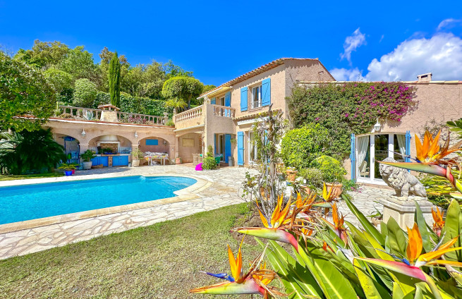 Villa aan zee in Sainte-Maxime, Var, Provence