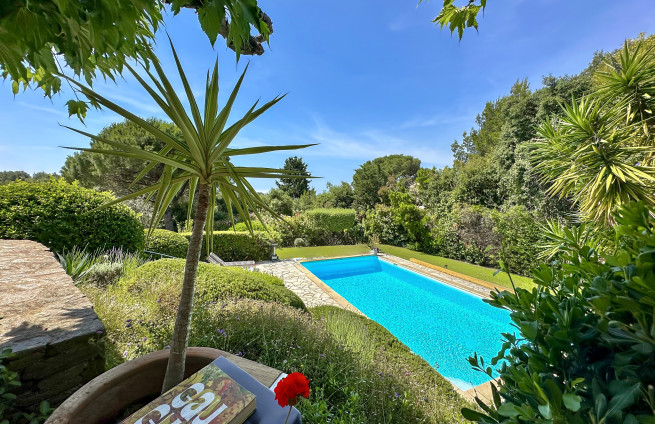 villa-piscine-chauffee-proche-plages-la-croix-valmer