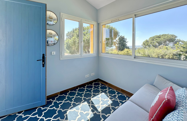 independent room-villa-la-croix-valmer