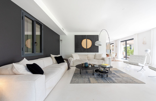 Charming designer living room, villa decoration, Grimaud sale