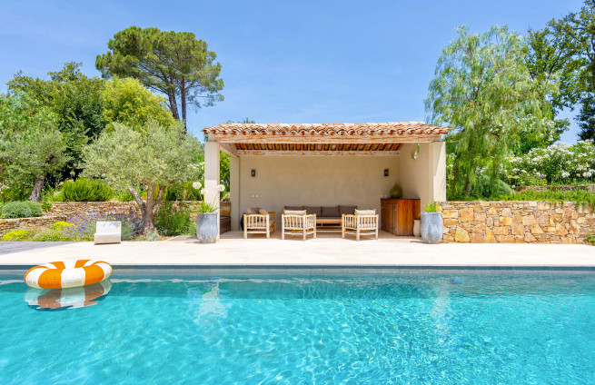 art-of-living-provencal-luxury-grimaud
