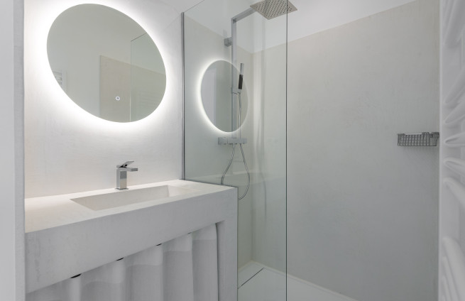 salle-de-douche-design-marbre-moderne