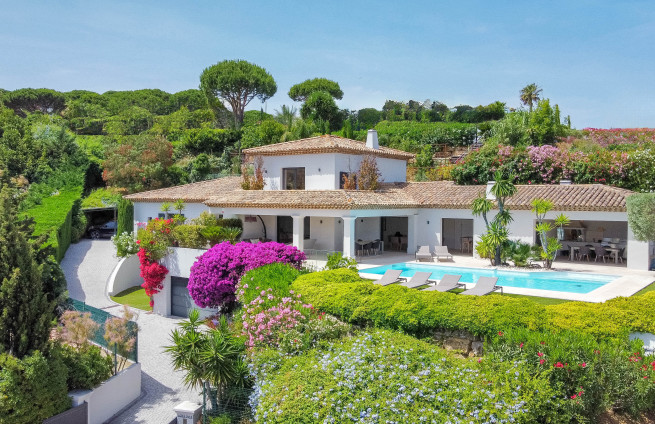 Villa-luxe-Sainte-Maxime-vue-mer-Saint-Tropez