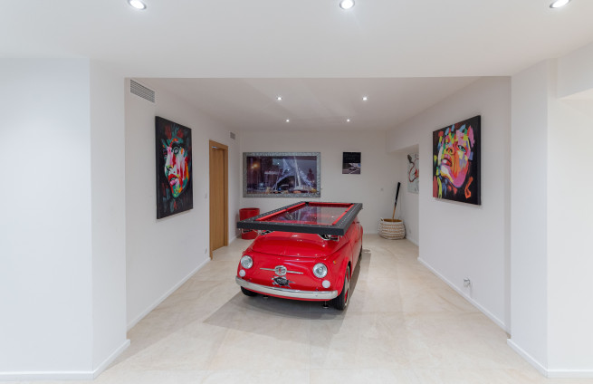 biljart-kunst-spellen-kamer-villa-Sainte-Maxime