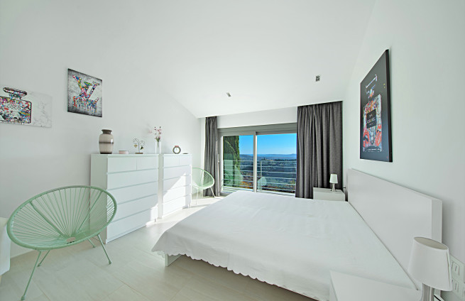 Villa met eigen badkamer en panoramisch uitzicht in Saint-Tropez