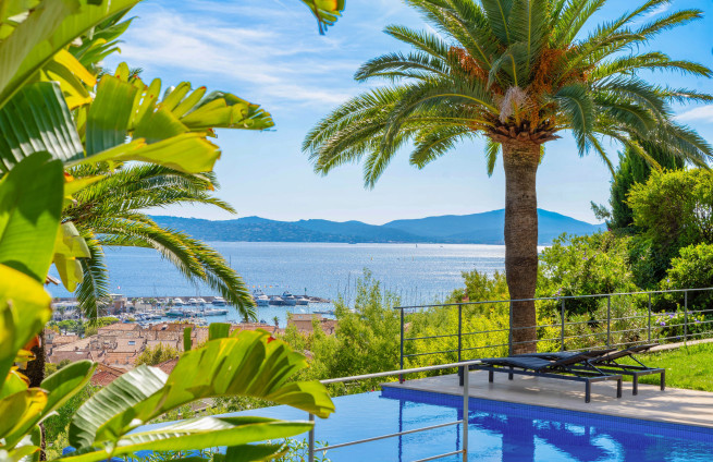 Sainte-Maxime-Sémaphore-villa-pool-for-sale