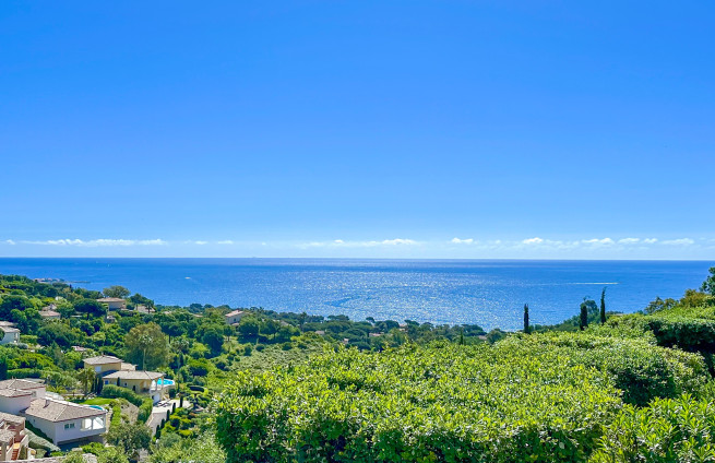 Provencal villa with breathtaking sea view in Sainte-Maxime