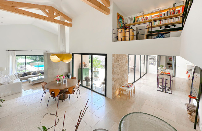 interior-design-contemporary-villa-grimaud