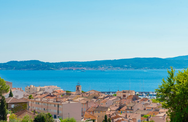 Uitzicht op zee vanaf het seinpaaltje boven Saint-Tropez