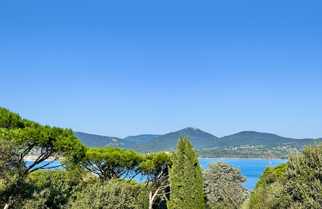 investissement-immobilier-terrain-constructible-vue-mer-gassin
