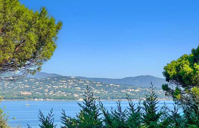 domaine-residentiel-proche-saint-tropez-terrain-a-batir