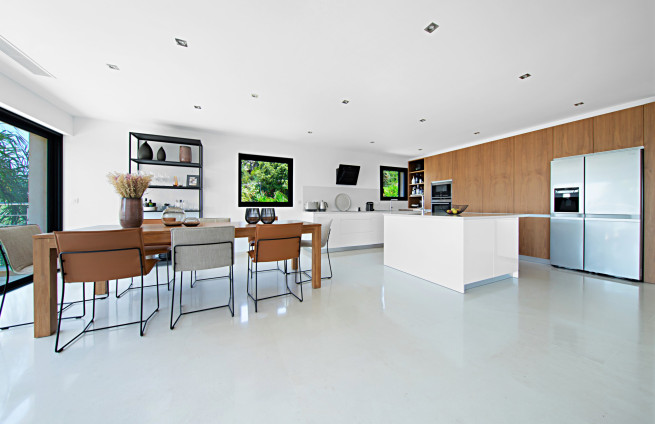 Dining room with terrace and sea view, Sainte-Maxime