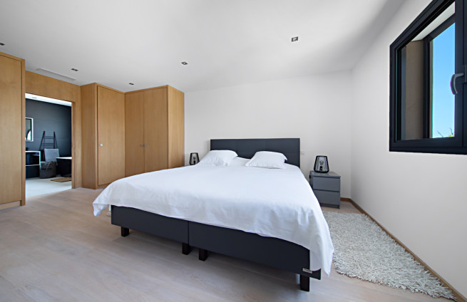 luxury master bedroom suite Sainte-Maxime