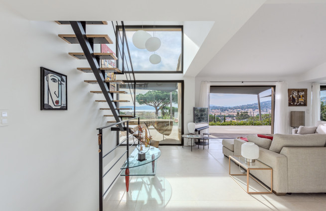 entree-propriete-haut-de-gamme-architecture-villa-sainte-maxime