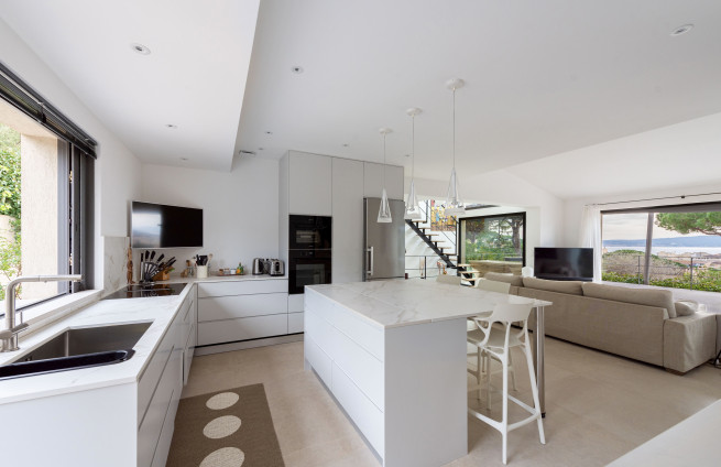 cuisine-equipee-luxe-sainte-maxime