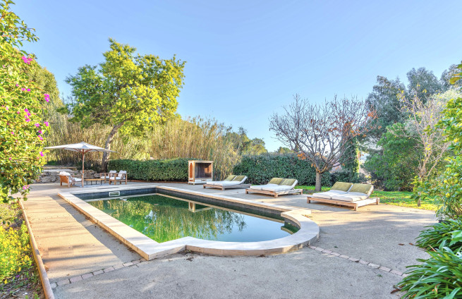 piscine-privee-jardin-bastide-sainte-maxime