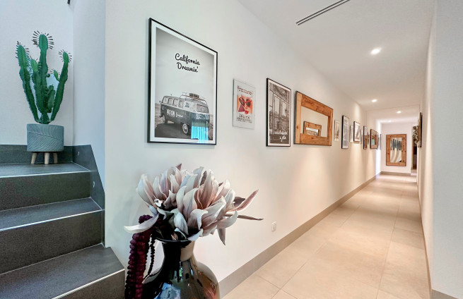 corridor-architectuur-cote-d-azur-grimaud-beauvallon