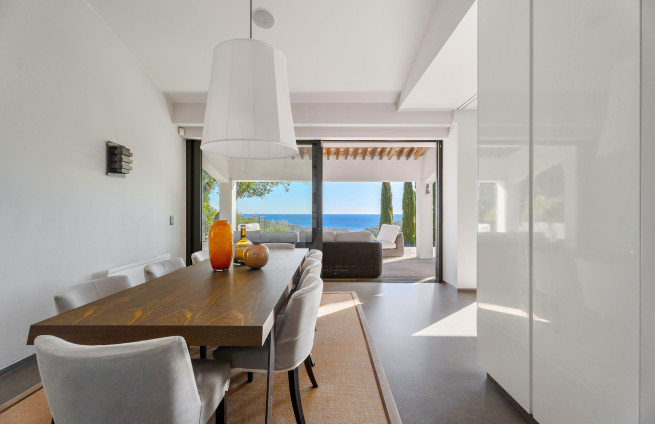 salle-à-manger-terrasse-couverte-détente