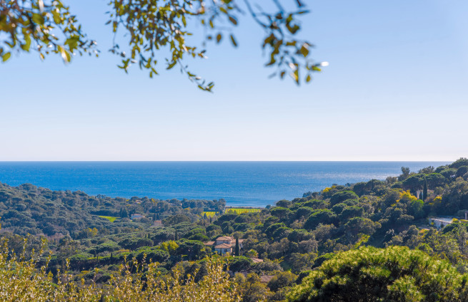 Grande propriété vue mer à vendre à Gigaro