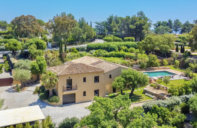 villa-sainte-maxime-domaine-sécurisé
