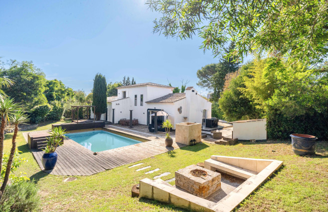 villa-heated-pool-gassin-saint-tropez