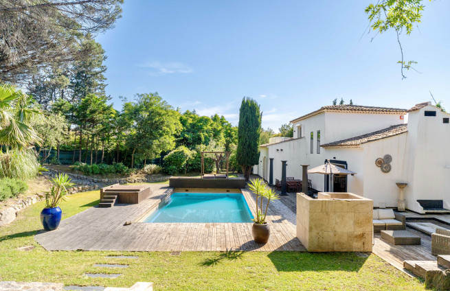 jardin-paysager-piscine-terrasses-soleil-cote-azur