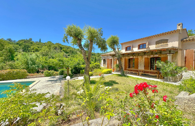 maison-provencale-quartier-La-Croisette-proche-mer