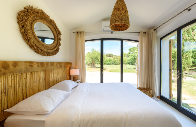 master suite with garden view