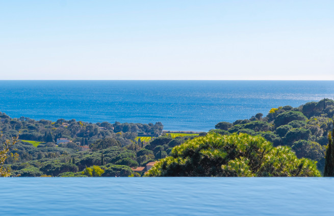 luxury villa in Gigaro, La Croix-Valmer, with panoramic sea view