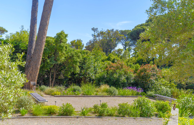 Villa vue mer panoramique à pied des plages à Grimaud