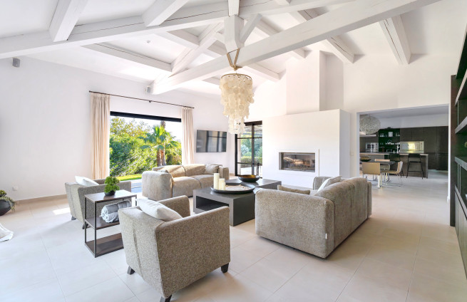 Villa dans domaine sécurisé proche du village de Grimaud