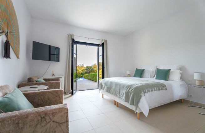 Villa dans domaine sécurisé proche du village de Grimaud