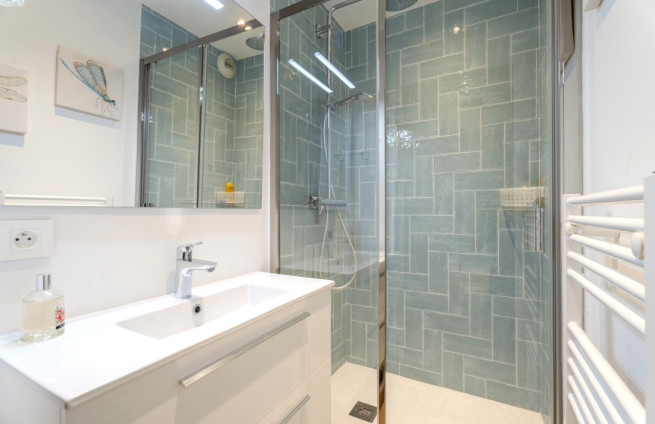 salle-de-douche-vente-appartement-sainte-maxime