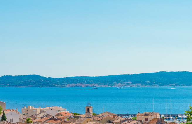 terrasse-appartement-vue-mer-à-vendre-sainte-maxime