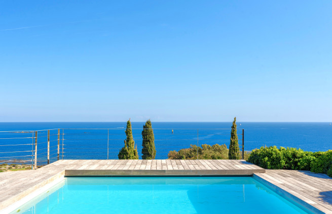 Villa vue mer panoramique à vendre à Sainte-Maxime