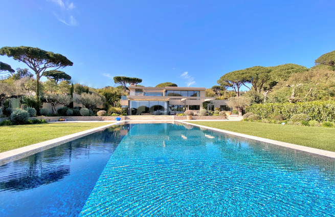 For sale - 6-bedroom villa - Beauvallon