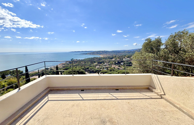 coucher-soleil-villa-face-mer-la-nartelle