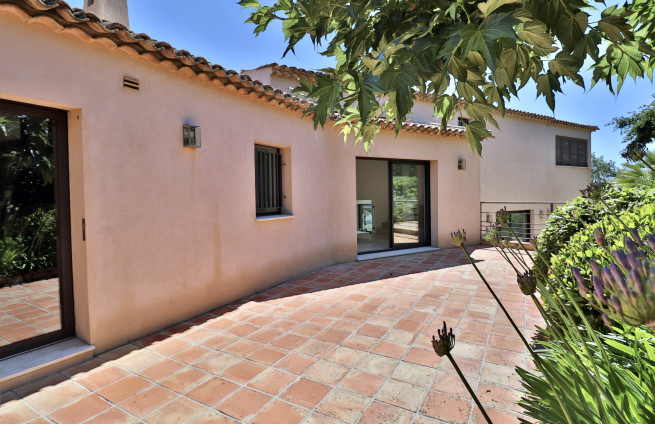 modern-provence-luxury-villa-gassin