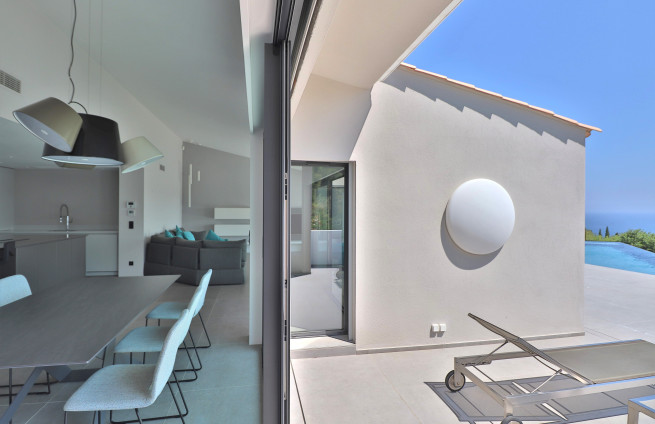 perspective-salon-terrasse-villa-vue-mer-sainte-maxime