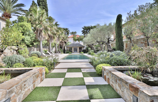 Luxe gerenoveerde villa in Saint-Tropez