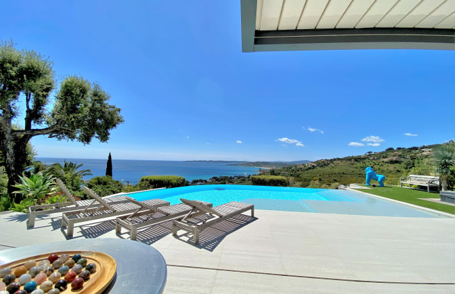 terrace-sea-view-bioclimatic-pergola-villa-for-sale-sainte-maxime