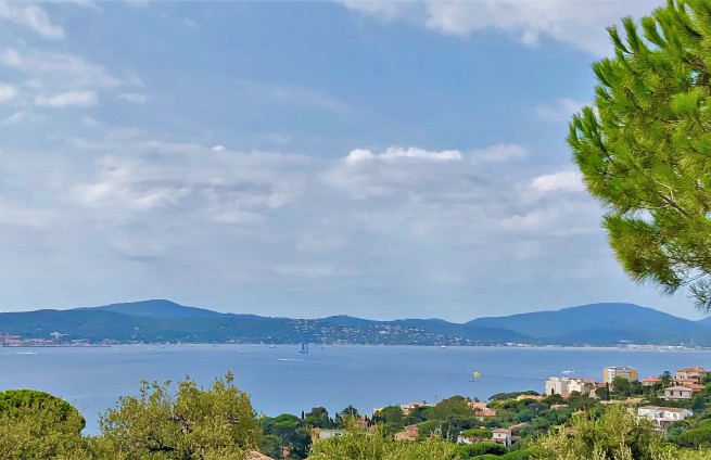 buy-Villa-5-bedroom-sea-view-pool-Sémaphore-Sainte-Maxime