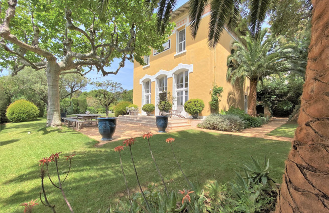 villa for sale in La Croix-Valmer with sea view