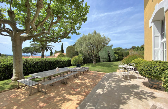 terrace-sea-view-provençal-garden-villa-la-croix-valmer