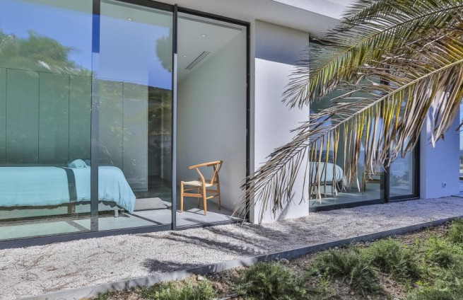terrasse-chambre-jardin-villa-à-vendre-sainte-maxime