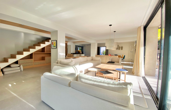 Woonkamer/villa te koop in Saint-Tropez, vlakbij Place des Lices.